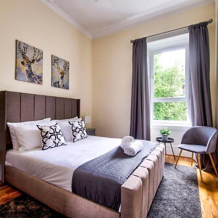 Stunning 5 Bedroom Apt, Close To City Centre, Sec, Hydro And Motorway Glasgow Exteriör bild