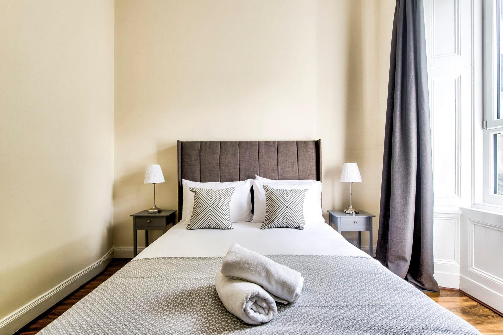 Stunning 5 Bedroom Apt, Close To City Centre, Sec, Hydro And Motorway Glasgow Exteriör bild