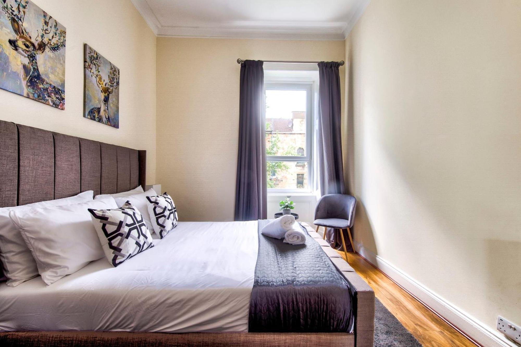Stunning 5 Bedroom Apt, Close To City Centre, Sec, Hydro And Motorway Glasgow Exteriör bild