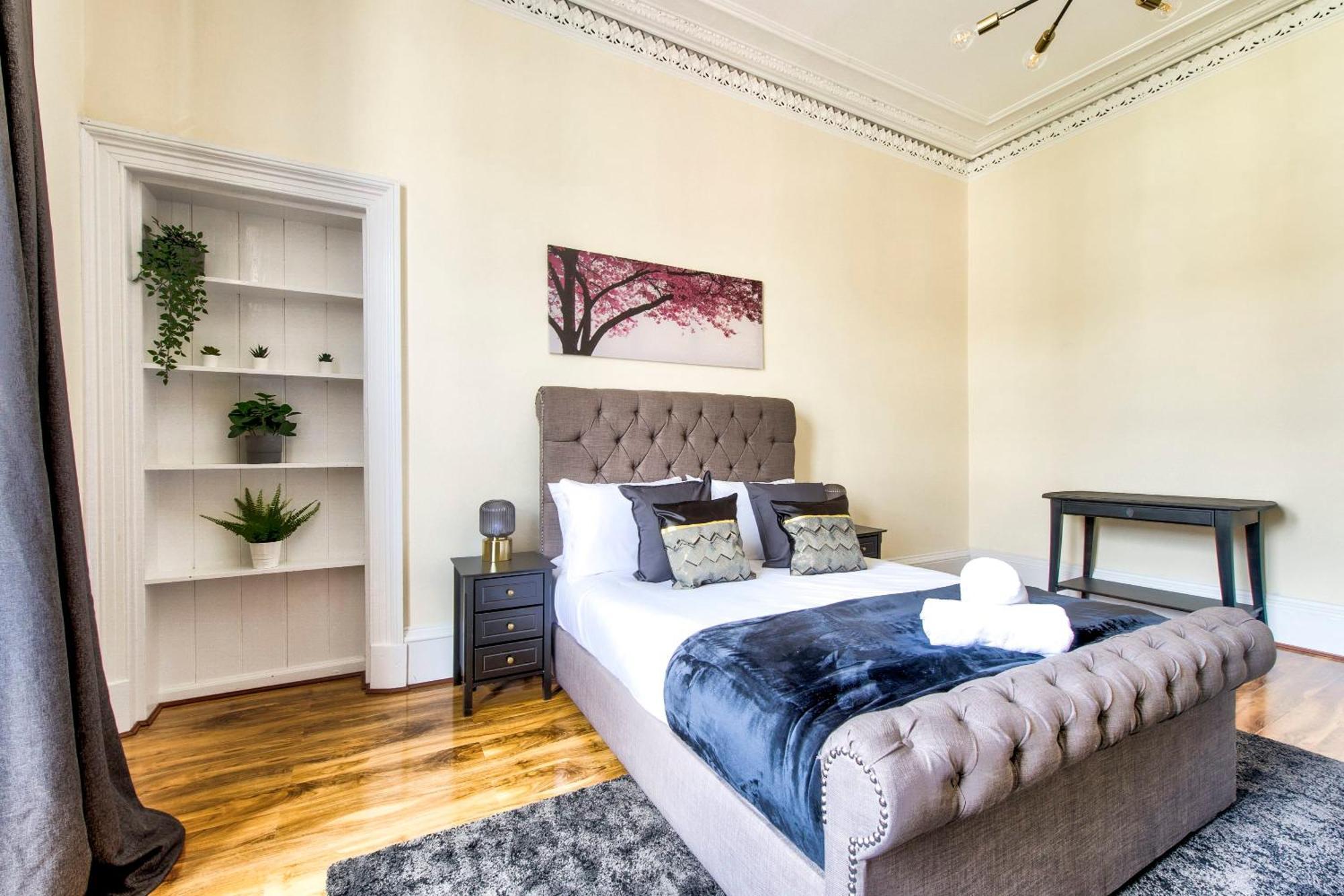 Stunning 5 Bedroom Apt, Close To City Centre, Sec, Hydro And Motorway Glasgow Exteriör bild