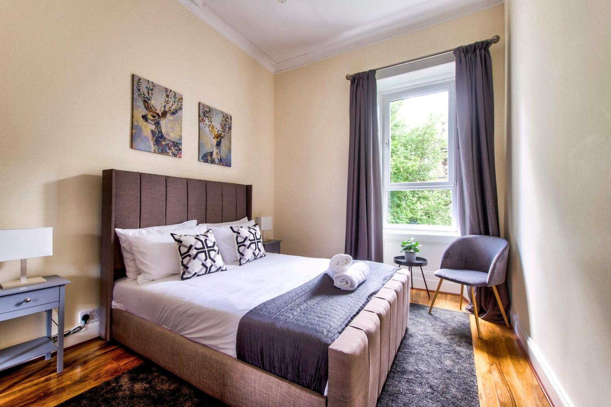 Stunning 5 Bedroom Apt, Close To City Centre, Sec, Hydro And Motorway Glasgow Exteriör bild
