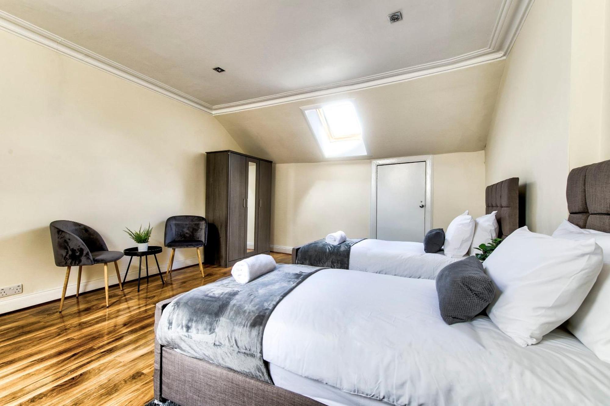 Stunning 5 Bedroom Apt, Close To City Centre, Sec, Hydro And Motorway Glasgow Exteriör bild